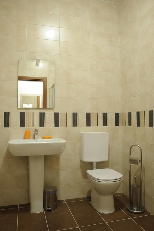 Agriturismo La Bioca Castiglione Falletto Eksteriør billede
