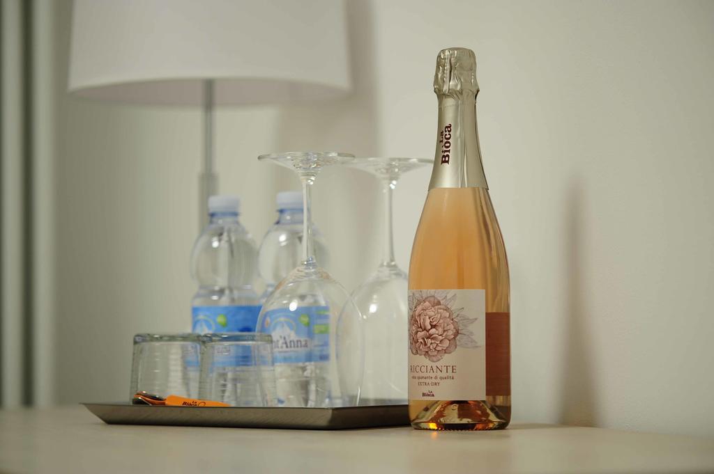 Agriturismo La Bioca Castiglione Falletto Eksteriør billede
